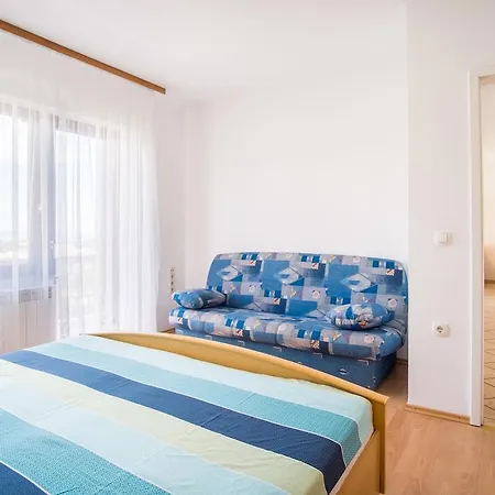 Apartment Petrovic 2 *